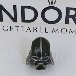 Pandora Star Wars Darth Vader Charm with box